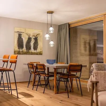 شقة Stylish Saas Fee