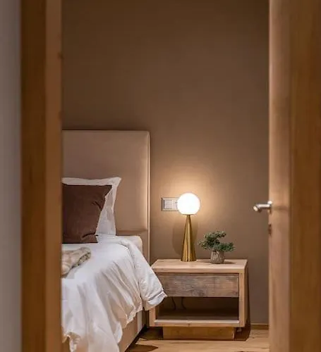 Stylish Apartment *